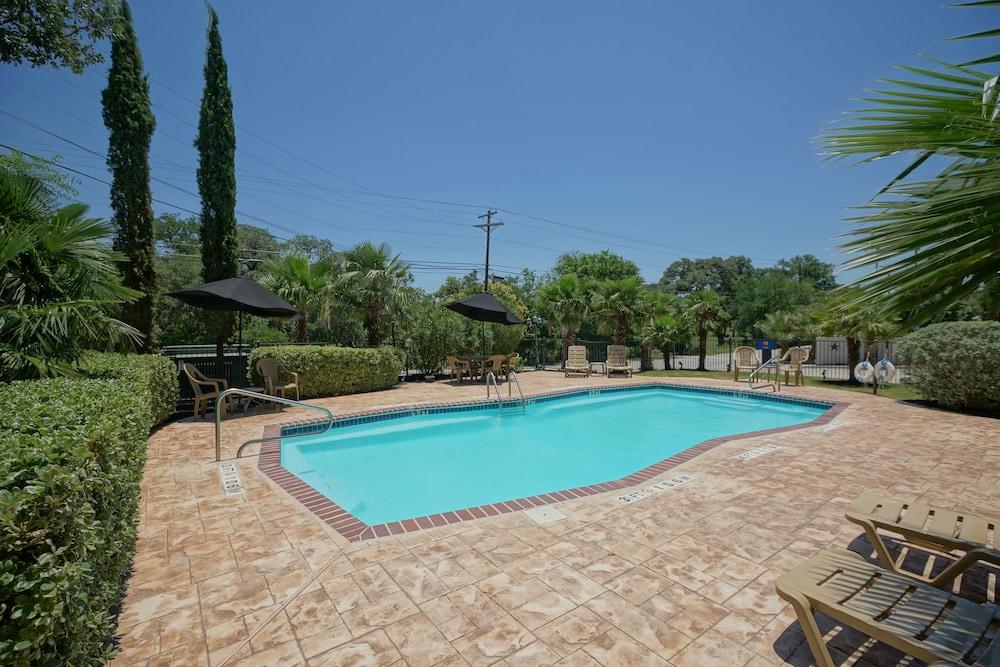 Comfort Inn & Suites Texas Hill Country Boerne Buitenkant foto