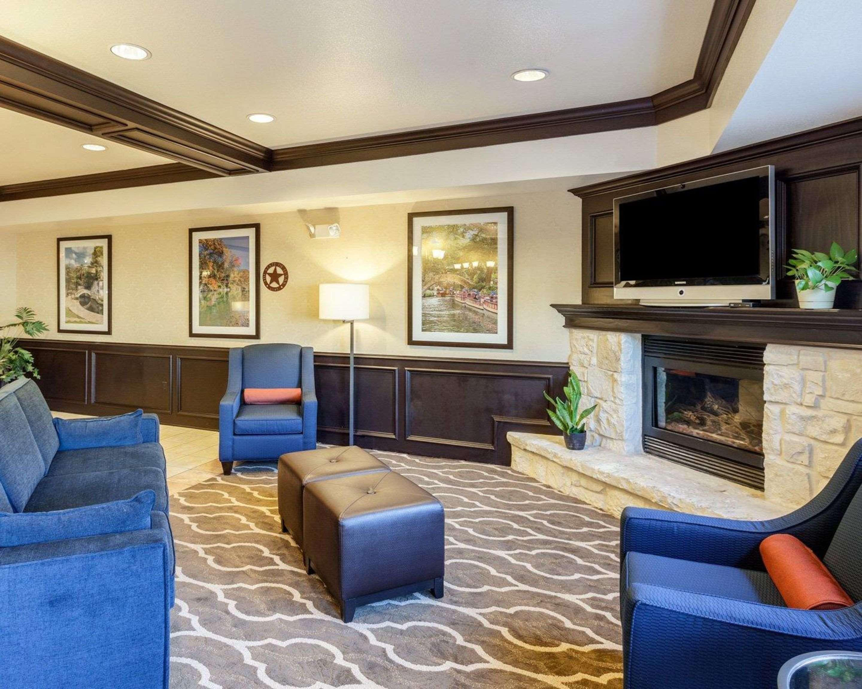 Comfort Inn & Suites Texas Hill Country Boerne Buitenkant foto