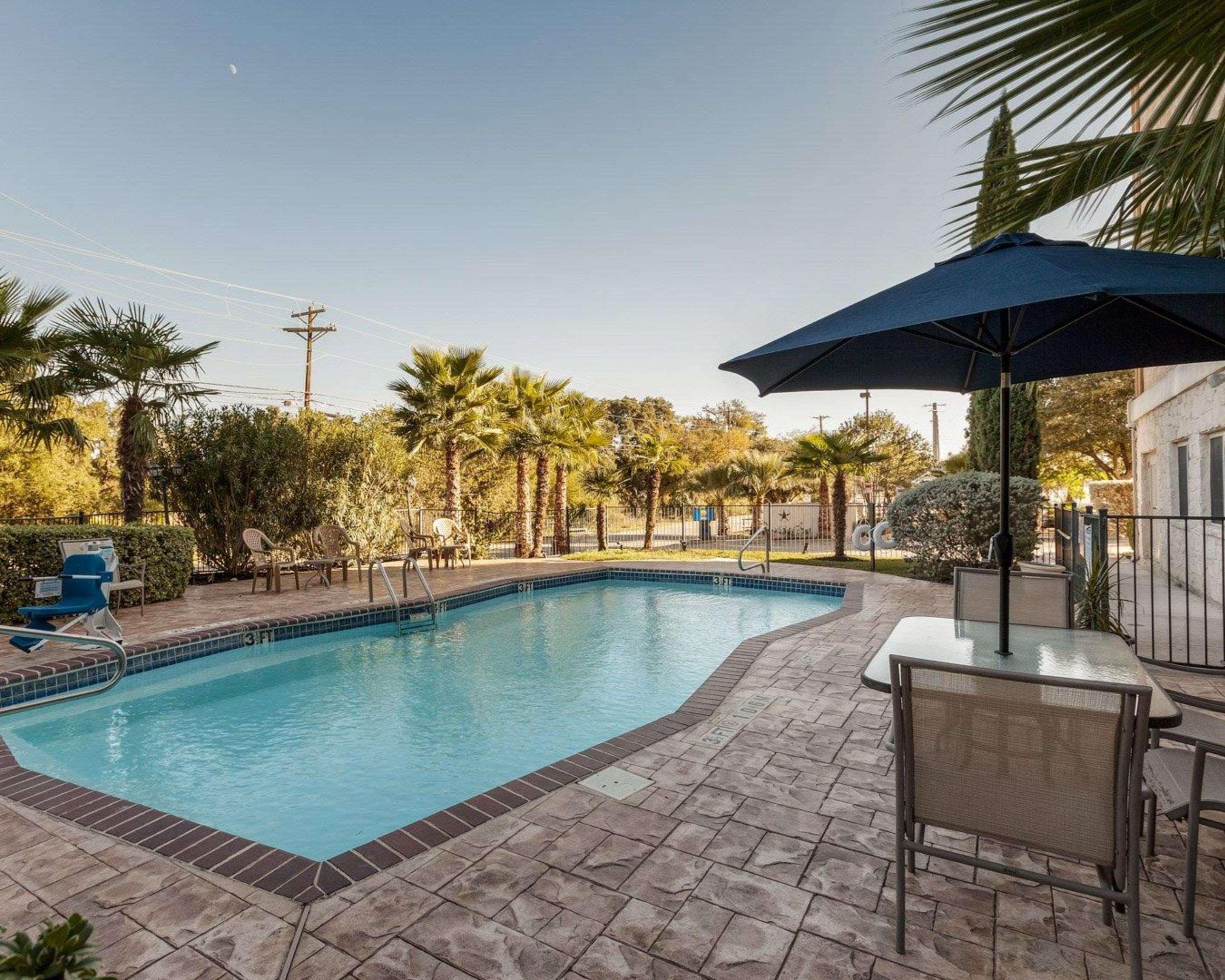 Comfort Inn & Suites Texas Hill Country Boerne Buitenkant foto